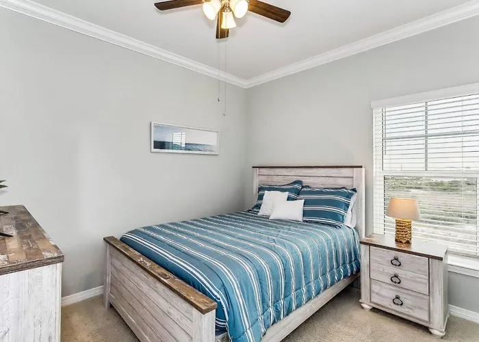 Seas The Day - Lost Key Holiday home